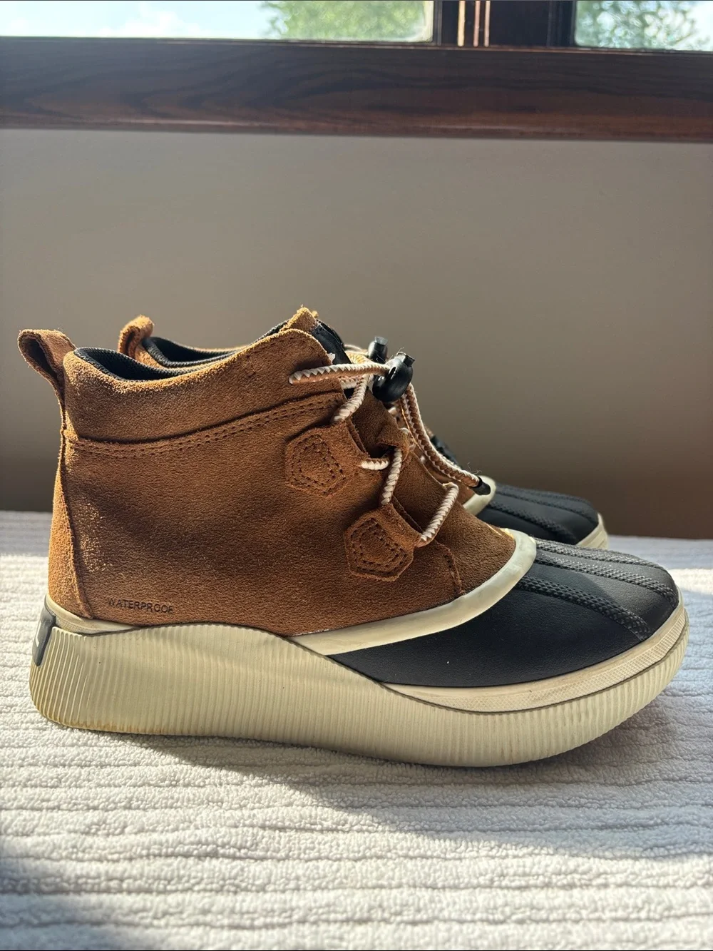 Sorel Out and About Kids Boots Size 6